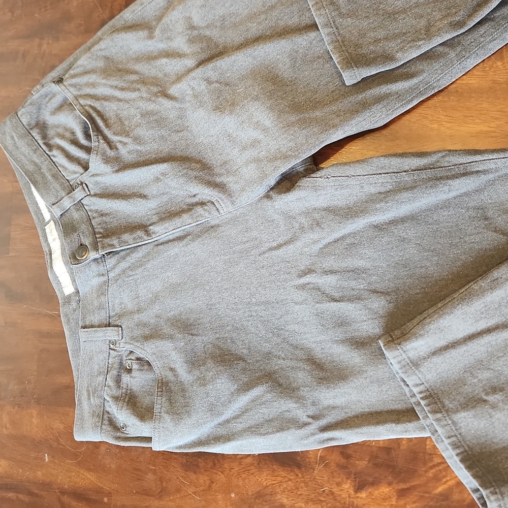 Jones New York, grey, size 10, 29in inseam, stretchy pants